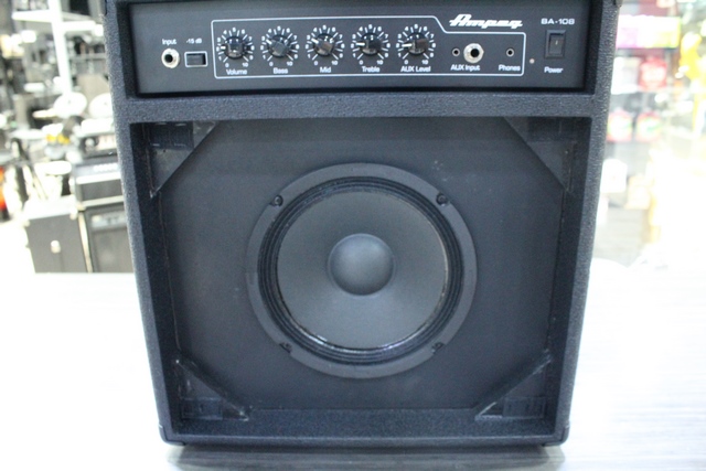 (20 Watts) Amplificateur de Bass ampeg ba-108 v2 - Image 4