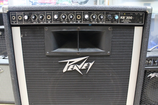 (300 Watts) Amplificateur de Clavier (Keyboard) peavey kb-300 - Image 2
