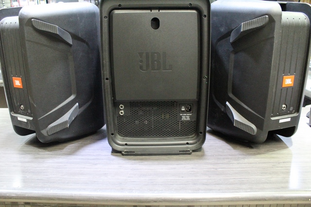 (300 Watts ) Systeme de son portable Bluetooth JBL EON 208P - Image 2