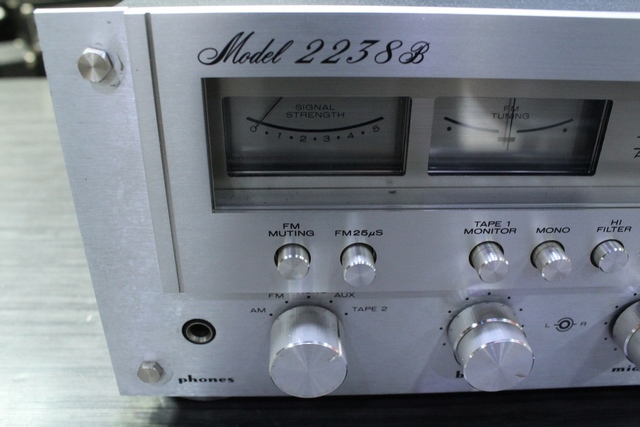 (38 Watts) Amplificateur Récepteur Steréophonic Marantz 2238B - Image 3