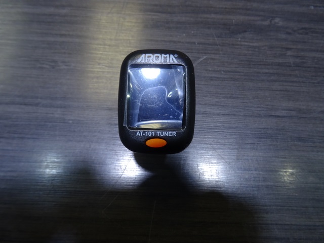 Accordeur a guitare Clip varelli - Image 2