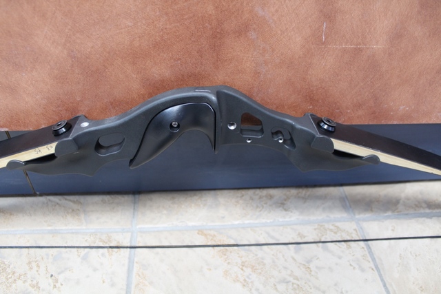 Arc Recourbé 152 cm Sharrow 45lbs - Image 2