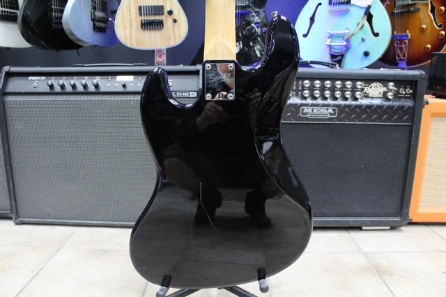 Bass 4 cordes Squier by fender J BASS Affinity Series - Image 4