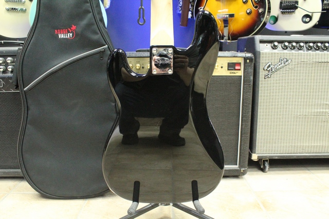 Bass Electrique Squier by Fender Precision Bass - Image 4