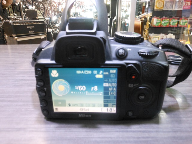 Camera reflex + 2 batterie+ chargeur Nikon D3100 - Image 3