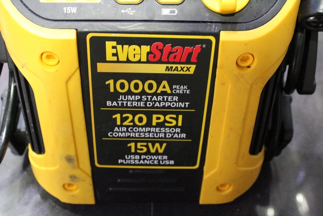 Chargeur a voiture+ acc Everstart maxx j7ceca - Image 4