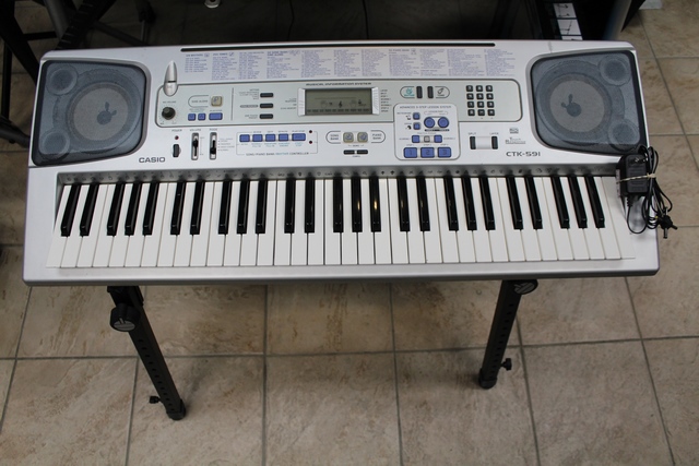 Clavier 61 touches + ac Casio ctk-591