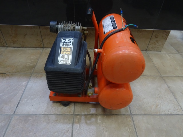 Compresseur a air 4gal (pour pieces) paslode pasckt18 - Image 2