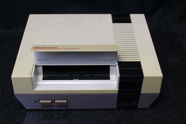 Console NES + 2 Manette + Fusil + Mario Bros Duck Hunt Nintendo nes-001 - Image 4
