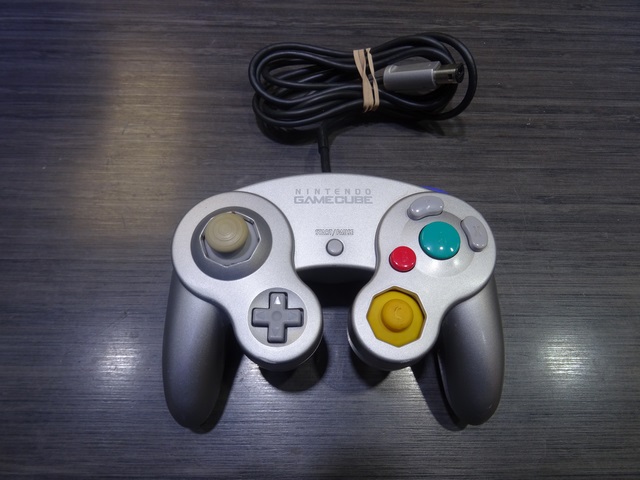 Console Nintendo Gamecube Platine + acc (comprend boite et carte memoire) DOL-101 - Image 2