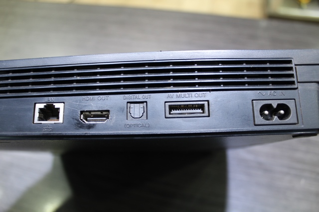 Console PS3 320 go + acc (sans manette) Sony cech3001b - Image 2