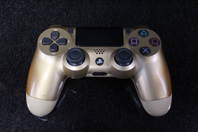 Console PS4 Slim 1Tb Sony cuh2215b - Image 3