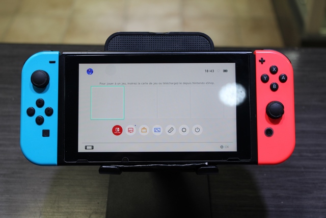 Console Switch + AC (Station d acceuil (DOCK) pas original) NINTENDO HAC-001 - Image 2
