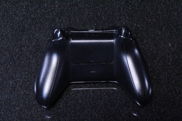 Console Xbox One 1To +acc MICROSOFT 1540 - Image 4