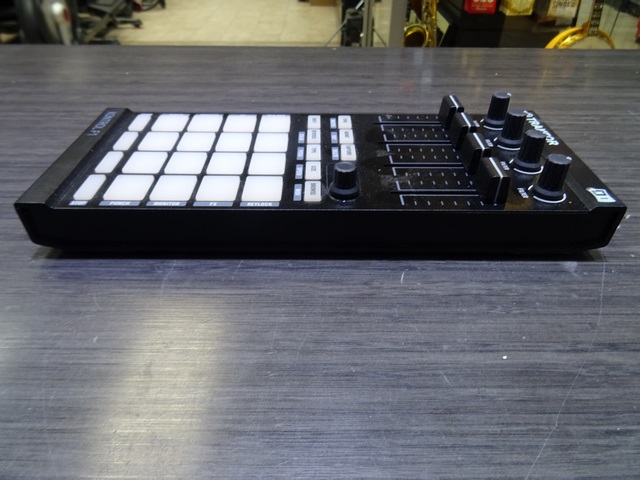 Controleur DJ Remix Native Instruments Traktor Kontrol F1 - Image 4