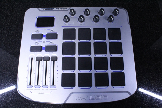 Controleur USB M-Audio Tinger Finger - Image 3
