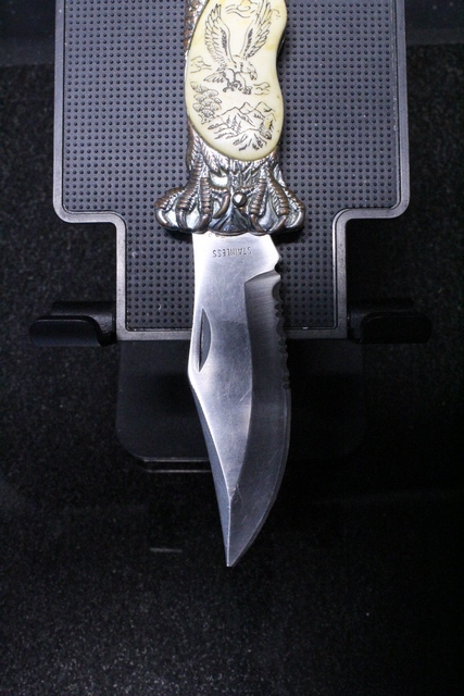 Couteau de Poche Tête D aigle Décoratif China Stainless - Image 3