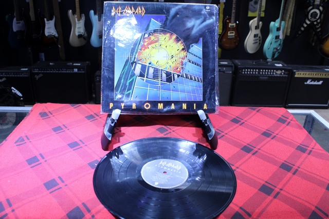 Def Leppard Pyromania Vertigo Record Vinyle 33 tours - Image 2