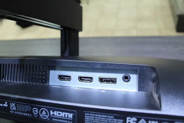 Écran Gaming 27po Omen (mfd 2023) HP - Omen 27q qhd 165hz - Image 3