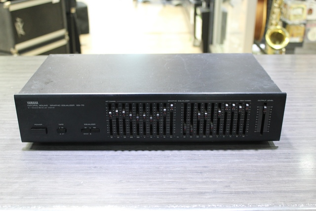Egalisateur (EQ) Yamaha eq 70