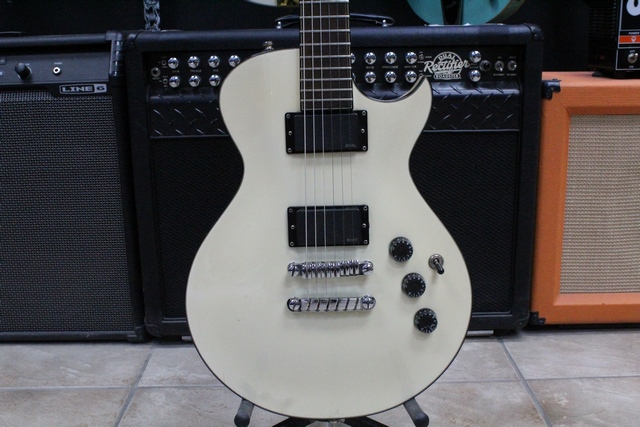Guitare Electrique Ibanez ART100 - Image 3