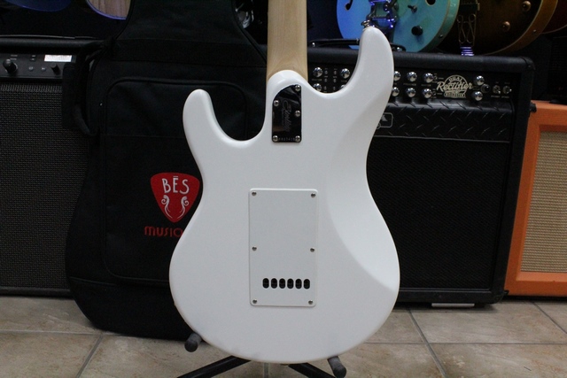 Guitare Electrique Music Man Sterling SUB Series Silo 3 - Image 4