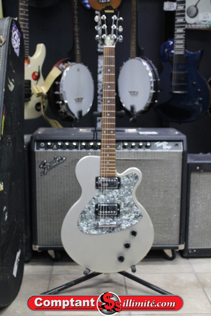 Guitare Electrique Yamaha AES 500