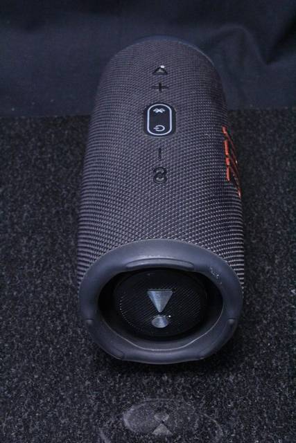 Haut Parleur Jbl Charge 5 bluetooth - Image 3