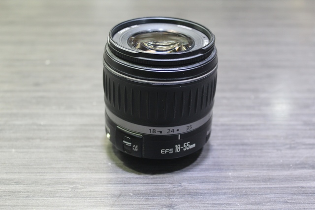 Lentille 18-55 canon 18-55mm0.28m/09.ft