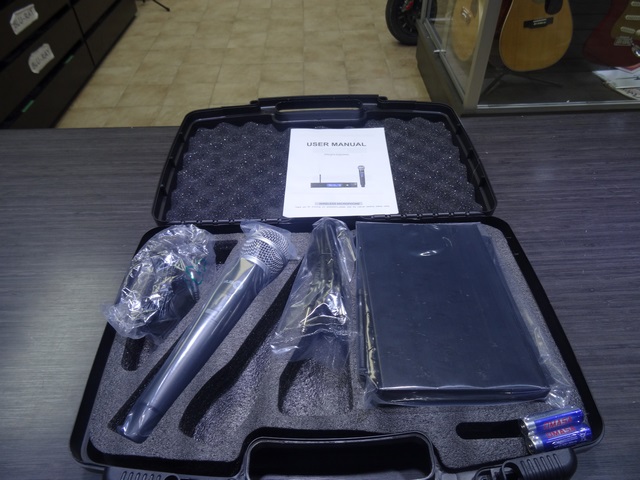 MICRO SANS FIL 1 Handheld music8 m8 100