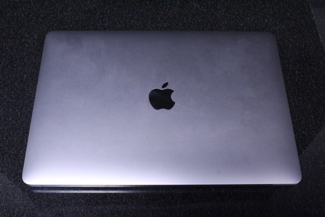 Macbook Pro + Acc Apple a2289 - Image 4