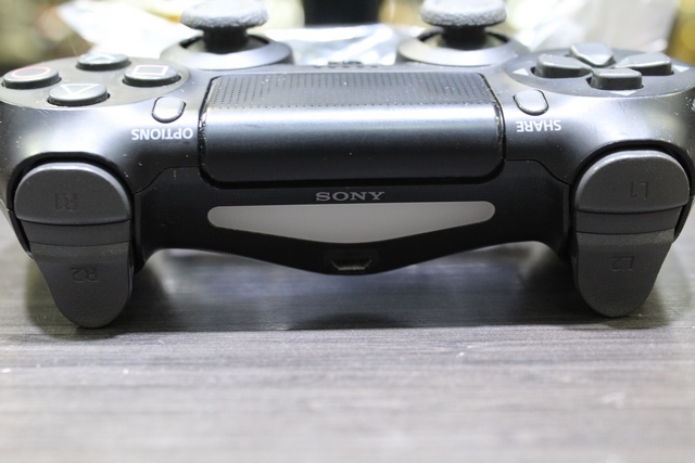 Manette PS4 Filaire (batterie ne charge pas) Sony CUH-ZCT2U - Image 2