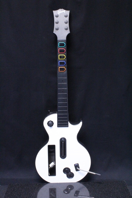 Manette guitar hero + Jeu nintendo wii - Image 3