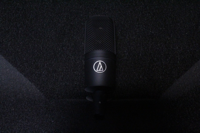 Microphone Condensateur + Support + (spit guard) Audio Technica AT-4040 - Image 2