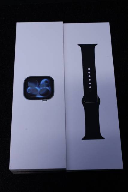 Montre Apple serie 11 42MM  (scellé neuf) A3331 - Image 3