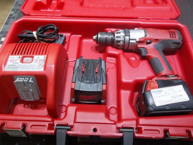PERCEUSE A PERCEUSSION 18 VOLT BATTERIE NON INCLUSE milwaukee 0824-20