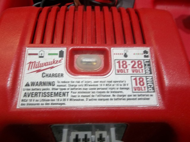PERCEUSE A PERCEUSSION 18 VOLT BATTERIE NON INCLUSE milwaukee 0824-20 - Image 2