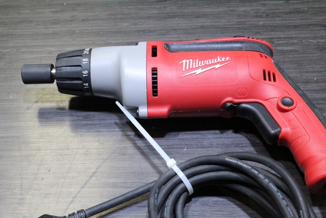 PERCEUSE ELECTRIQUE (drill) MILWAUKEE 6780-20 - Image 3