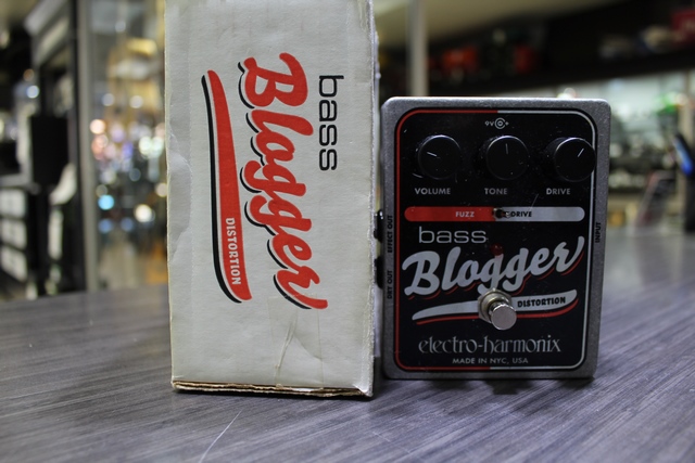 Pedale Distorsion Bass ELECTRO HARMONIX Bass Blogger - Image 2