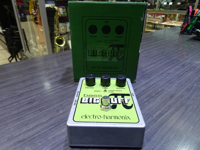 Pedale Fuzz Bass electro harmonix Bass Big Muff