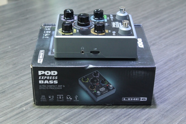Pédale multi effect +ac line 6 pod express bass - Image 4