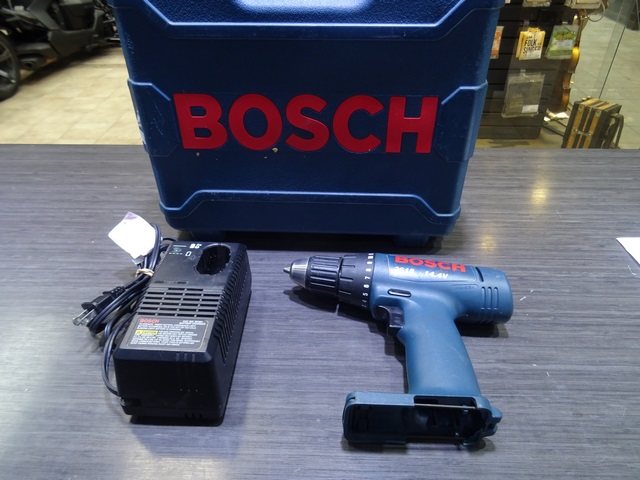 Perceuse 14.4 v + Chargeur seulement (pas de batterie) Bosch 3615