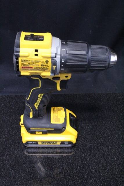 Perceuse Atomic Dewalt +2 batterie+ chargeur dcd799 - Image 3