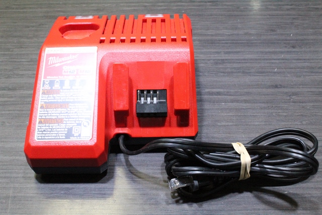 Perceuse + Chargeur + Batterie xc 5.0 MILWAUKEE 2904-20 - Image 3