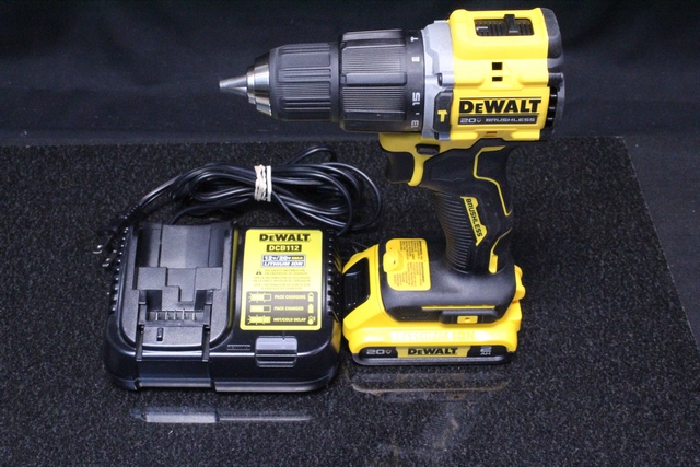 Perceuse Dewalt Atomic +batterie +chargeur + étui dcd799d1 - Image 2
