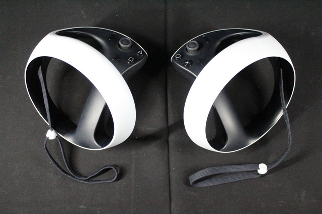 Playstation VR2 + 2 manettes Sony cfi-zvr1 - Image 3
