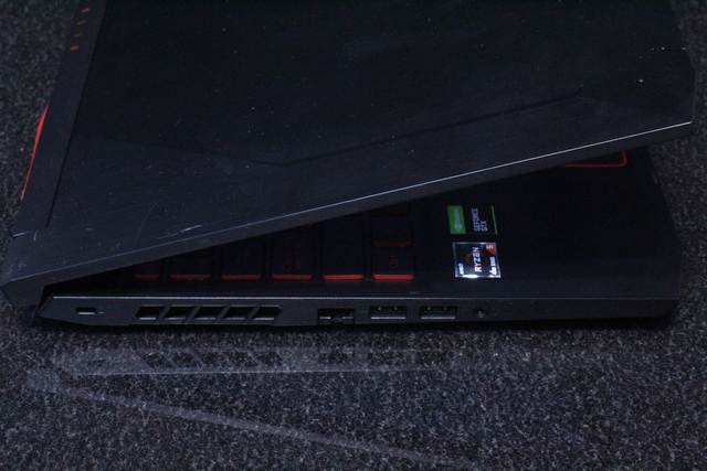 Portable Acer Nitro (2020) nitro 5 n20c1 - Image 3