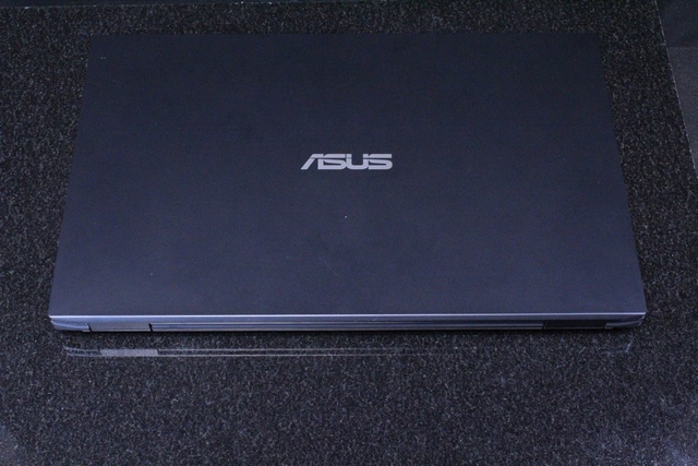 Portable Asus Expertbook +ac b1502cga - Image 3