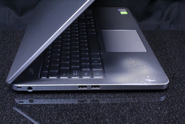 Portable Dell Inspiron 15 (clavier non fontionnel) inspiron 15 7537 - Image 2
