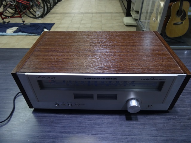 Récepteur AM/FM (Tuner) Vintage Marantz 2020 - Image 2